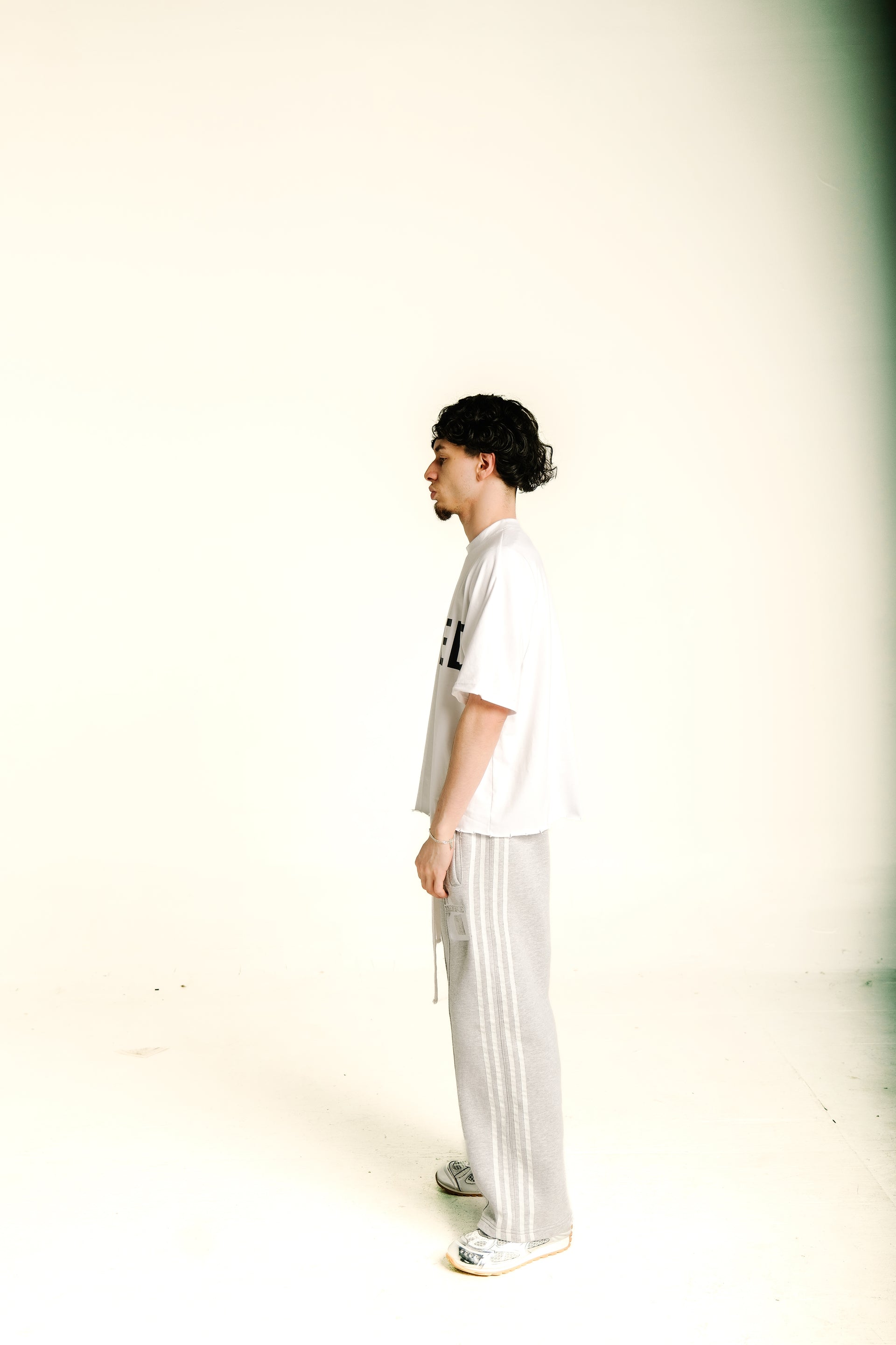 "LINKED" TEE
