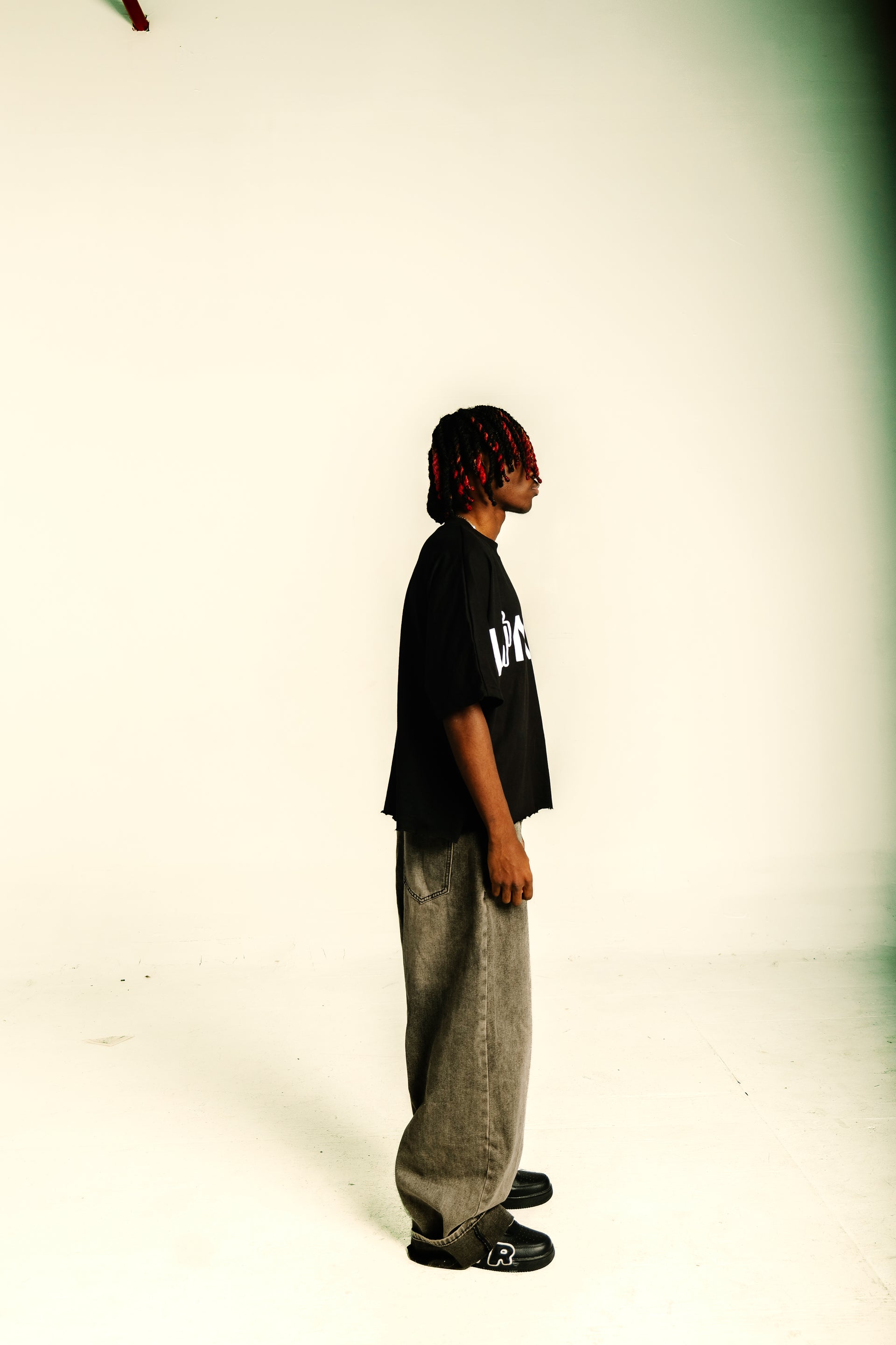 "LINKED" TEE